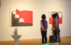 ��ȭ�� ��, ���ֿ��� ������ �ް� �����ϴ١� ���� ������ ���� ���� ����